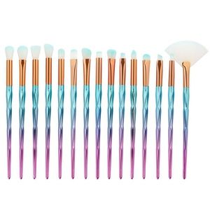 SOLD! 15 PCS SET DIAMOND SHAPE MAKEUP BRUSHES
